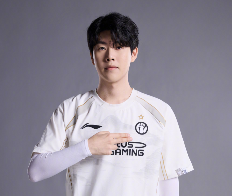 直以其竞争 直以其竞争